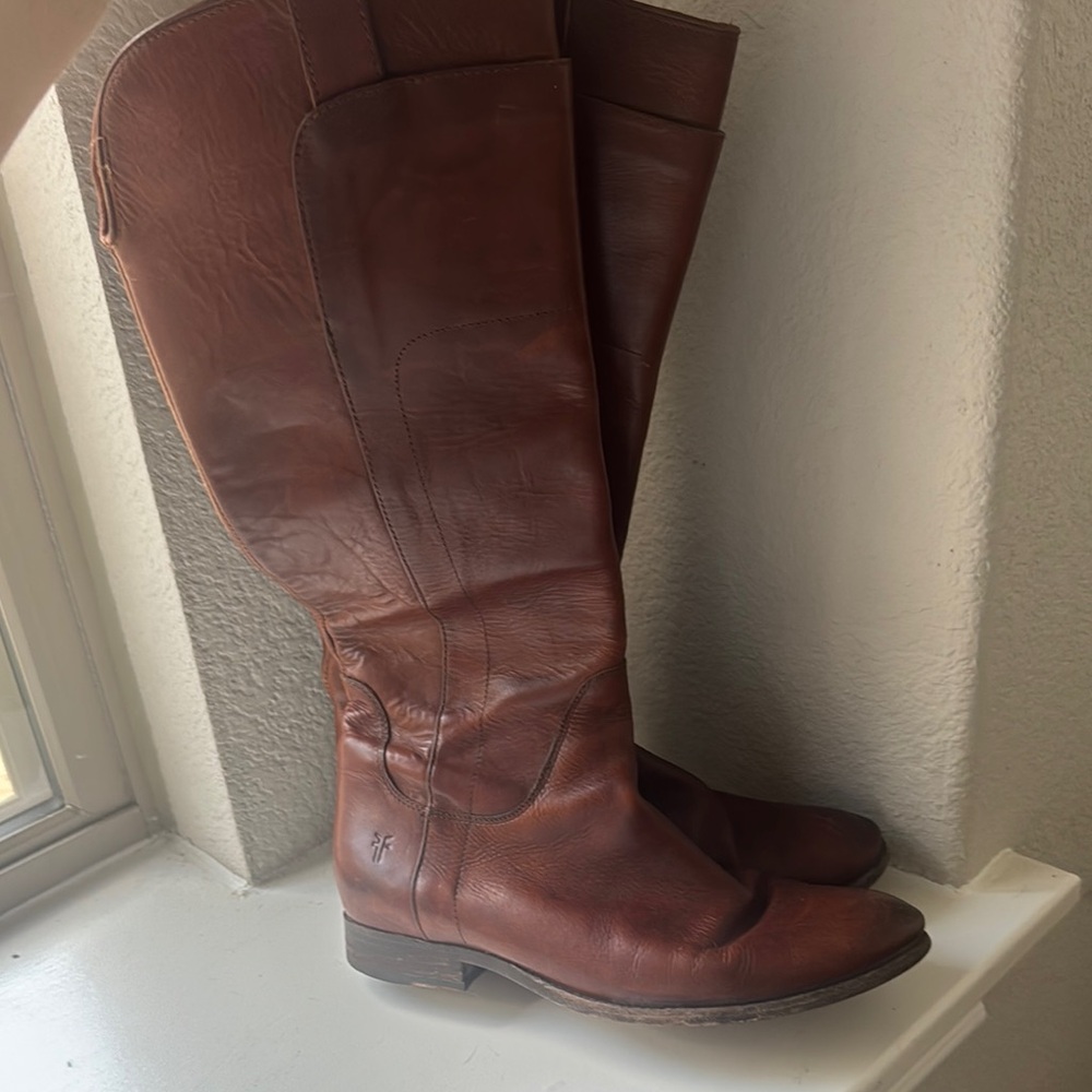 Frye Brown Heeled Boots Timeless Design